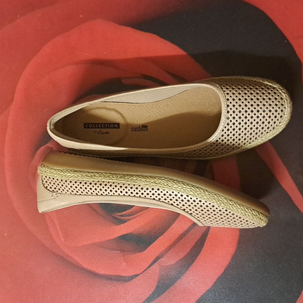 Clark's Danelly Adira Flats - Picture 3 of 5